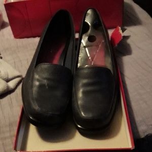 AEROSOLES SHOES